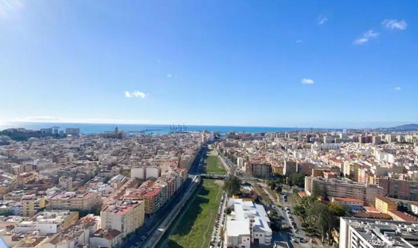 Urban Sky Views Over Malaga Exterior photo