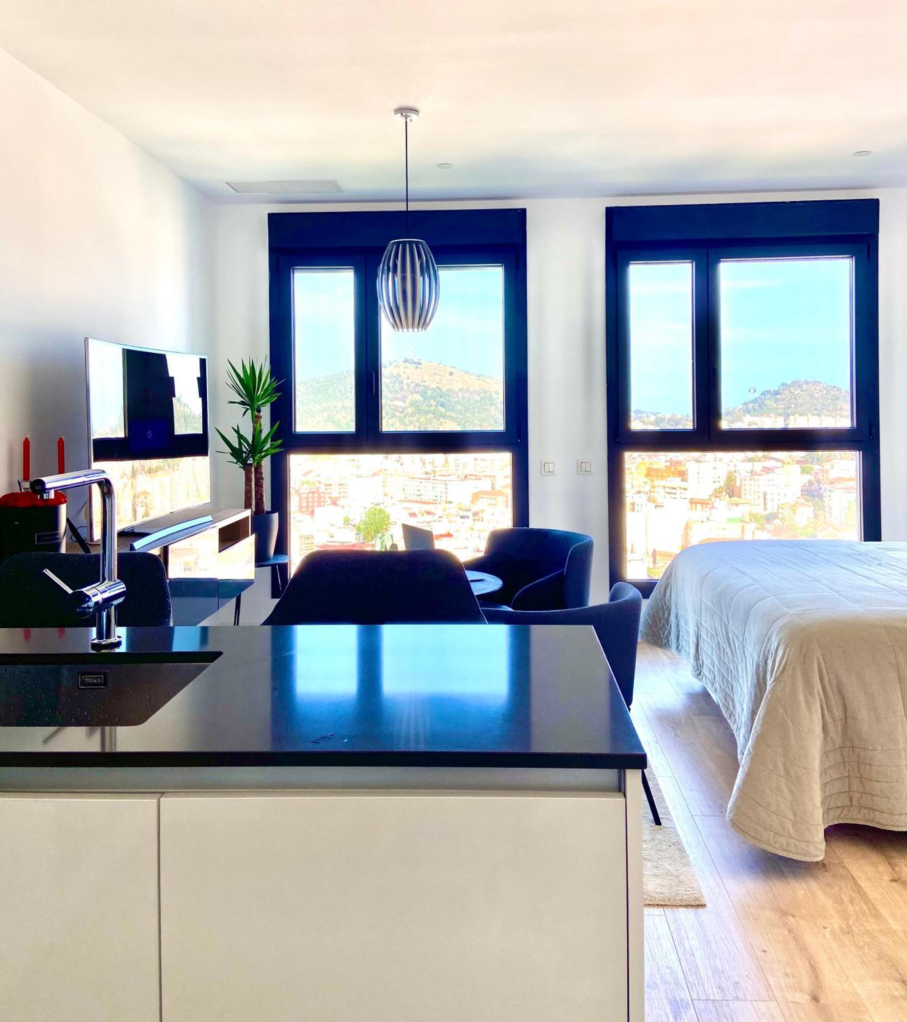 Urban Sky Views Over Malaga Exterior photo