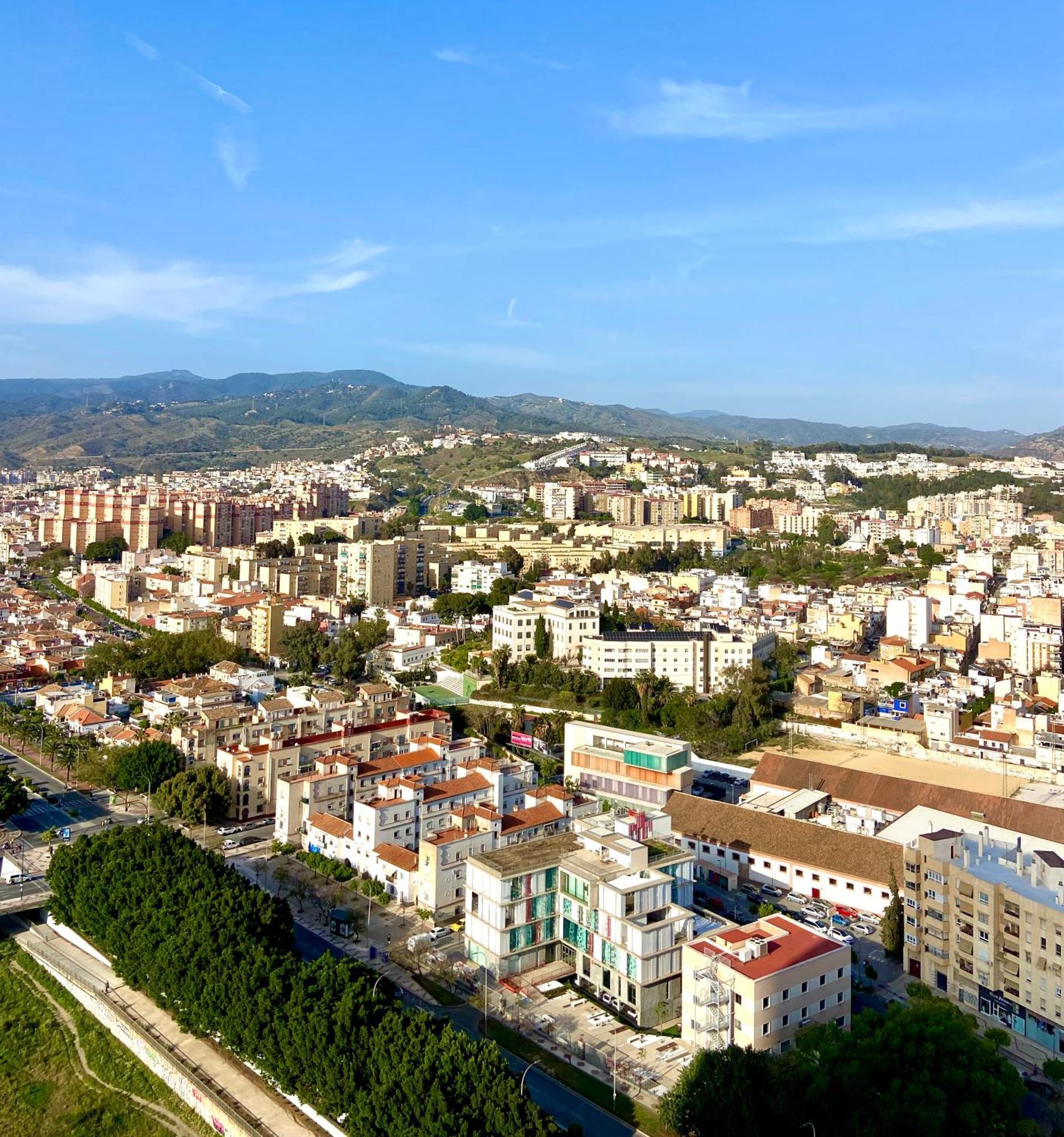Urban Sky Views Over Malaga Exterior photo